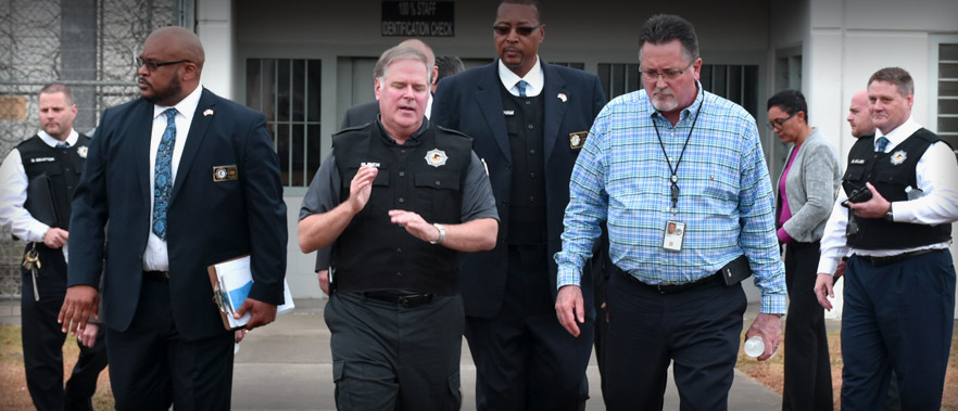 Director Inch Visits FCC Coleman